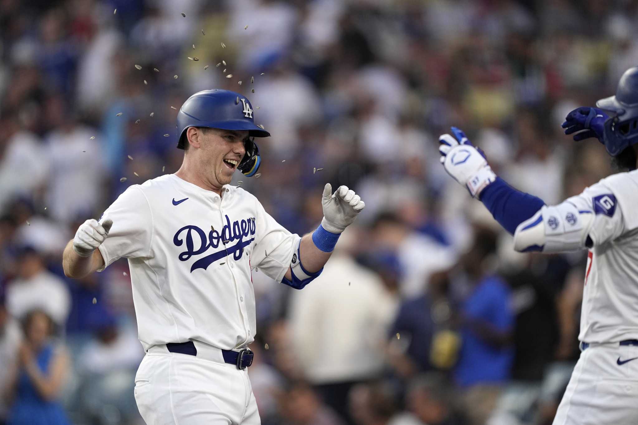 Will Smith slams 3 homers against Brewers to become 4th Dodgers catcher to do so in 1 game