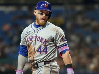 Mets' Harrison Bader exits Tuesday's game in fourth inning after crashing into fence