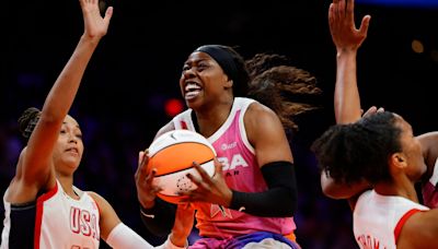 WNBA All-Stars vs. Team USA: Arike Ogunbowale, Caitlin Clark set records in win