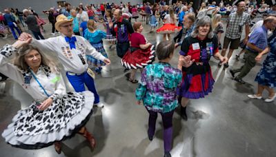 Square dance numbers are dwindling. At national convention in Milwaukee, a revival plan is unveiled