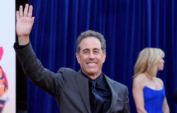 Jerry Seinfeld is interrupted onstage by pro-Palestinian protesters — again