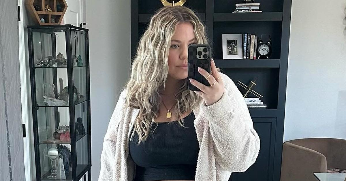 'Teen Mom' Star Kailyn Lowry Has to Lose '40 or 50 Pounds' Before Doctors Will Allow Her to Go Under the Knife: 'That...