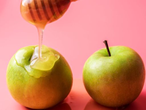 A Non-Intimidating Guide To Hosting Rosh Hashanah For The First Time