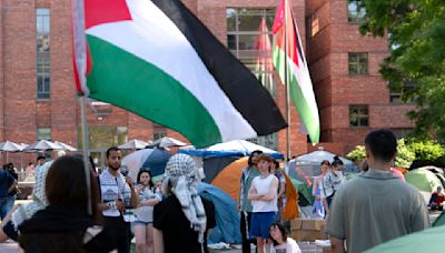 GWU protest enters day 9 after campus police cut down Palestinian, American flags - WTOP News