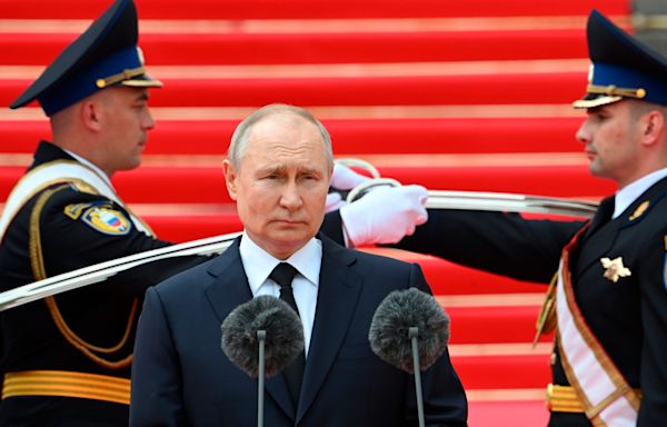 Putin enters new era of extraordinary power as he begins another 6-year term