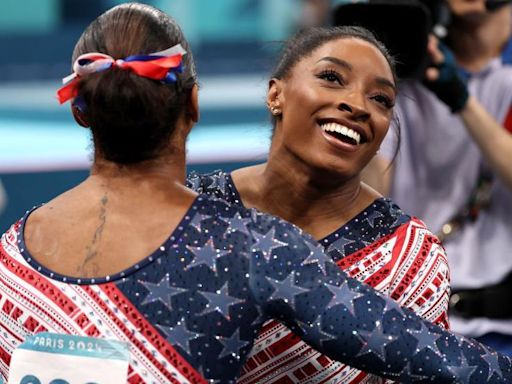 Biles inspires USA to gymnastics team gold