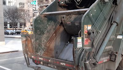 Terrible muerte: caminante arrollado por camión de basura en Greenwich Village de Nueva York - El Diario NY