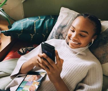 6 of the Best Chat Rooms for Teens to Connect In