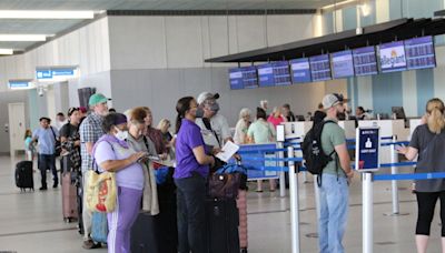 Debby takes Charleston travelers by storm as airlines cancel and delay flights