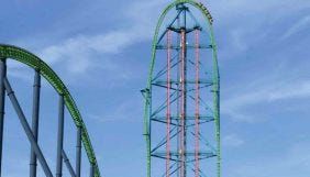 Head to Herhseypark, Six Flags Great Adventure for adrenaline-pumping thrills this summer