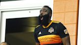 La selección argentina piensa en Ecuador y se prepara en “la casa” de James Harden, estrella de la NBA