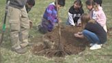 Fourth, fifth grade students help beautify Horace Mann Park