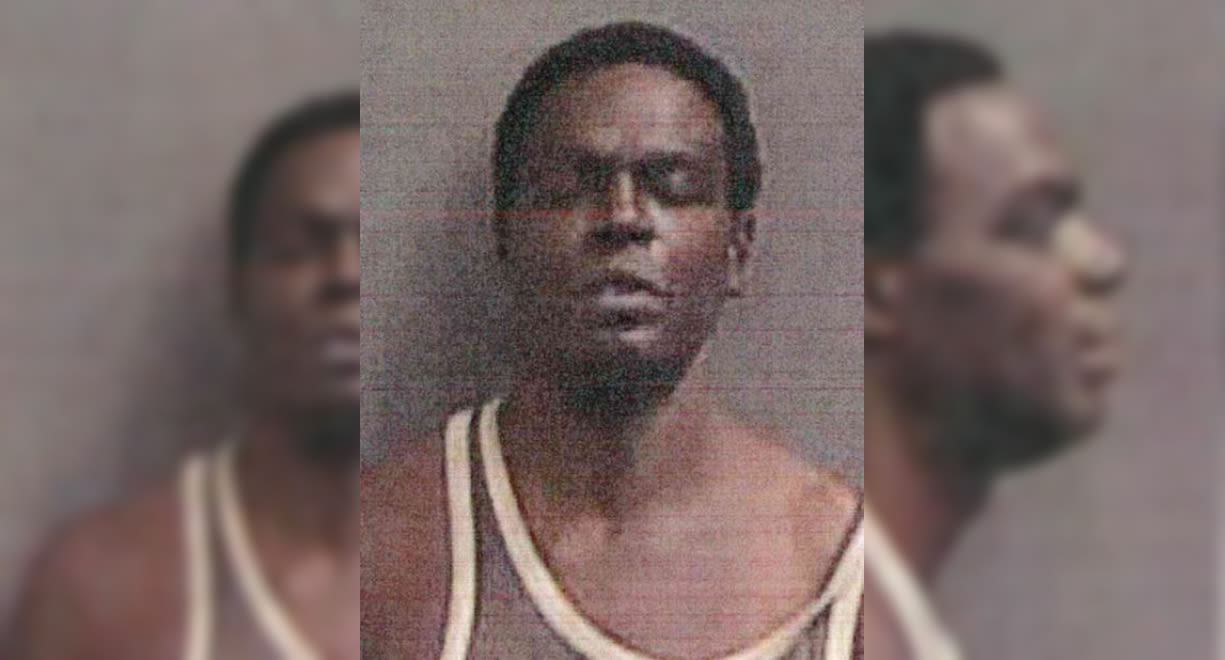 Docs: Naked Muncie man threatened kids with a hammer for playing at playground