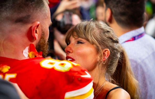 Taylor Swift's Shocked Reaction To Travis Kelce's Concert Appearance