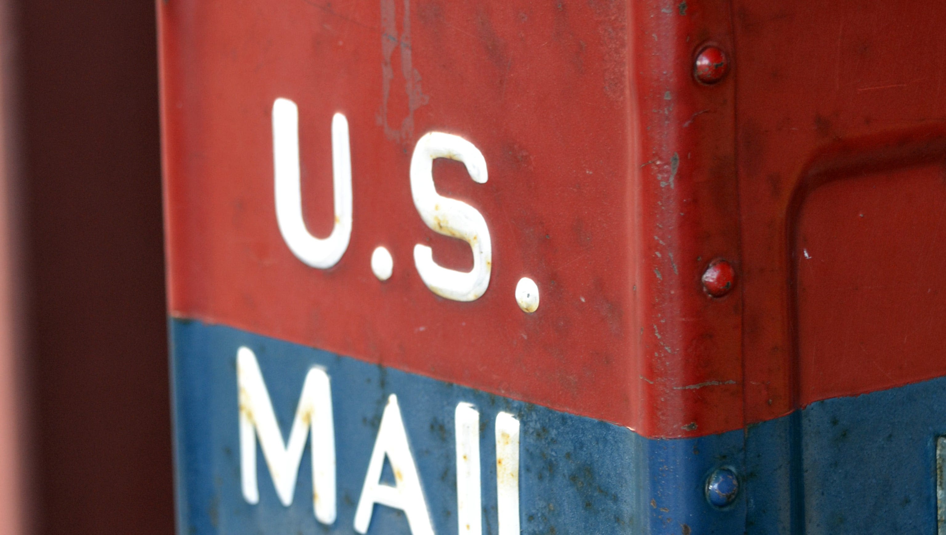 US Postal Service is asking to upgrade your mailbox: Blame porch pirates