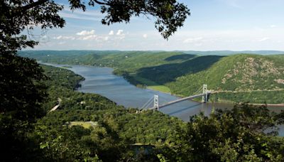 Appalachian Trail at Bear Mountain State Park reopens