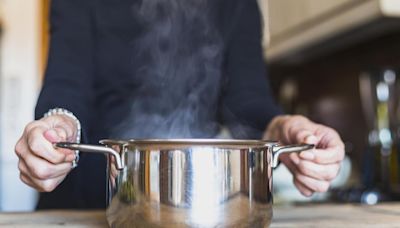 Adiós a hervir el agua: la manera en la que debes aplicar el papel de cocina para conseguir tus recetas sin esperas