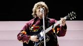 People are calling Mo Gilligan out for Lewis Capaldi mishap at the Brits