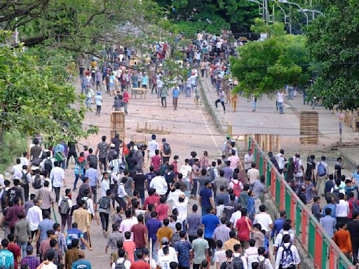 Government urges Bangladesh’s universities to close after six die in protests