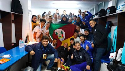 Torcedores do Grêmio colocam herói da classificação no Hall da Fama: 'Um dos maiores da história' - Lance!