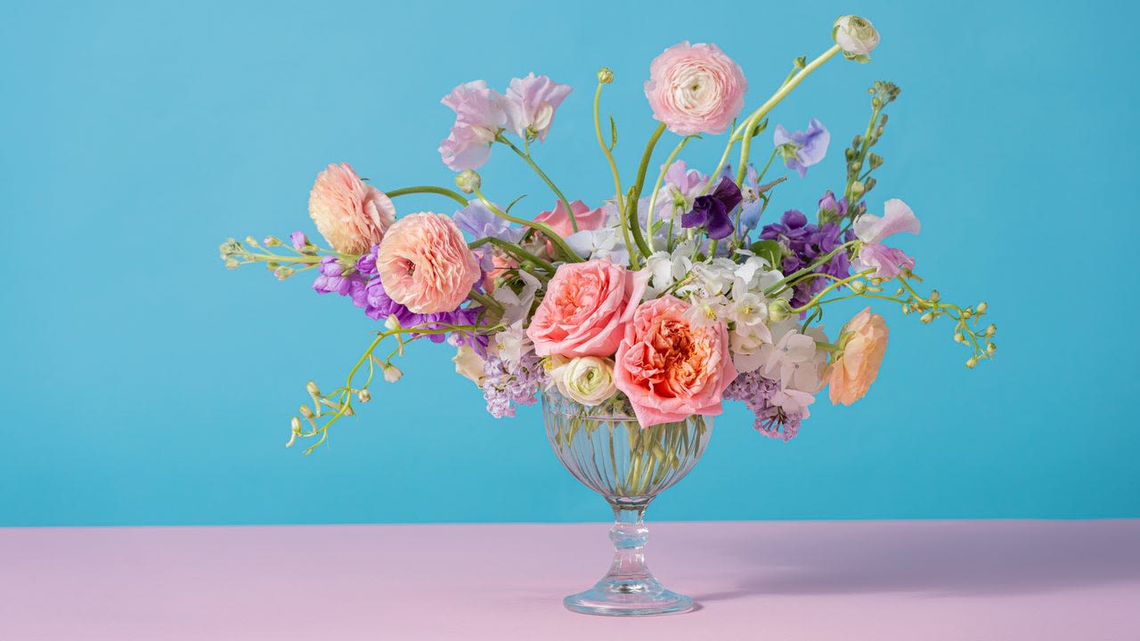 The Best Online Delivery Services to Buy Mother's Day Flowers