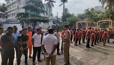 More Fire and Rescue Services personnel, civil defence volunteers from Ernakulam leave for Wayanad