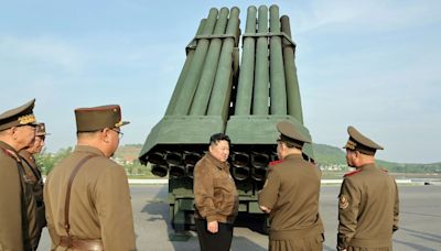 Corea del Norte desplegará nuevos sistemas de lanzacohetes múltiples