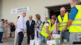 La reina Sofía visita el Banco de Alimentos de Mallorca una década después