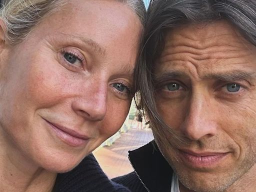 Gwyneth Paltrow celebró seis años de matrimonio con una romántica foto en traje de baño