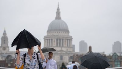 London weather: Met Office issues rain warning for this afternoon... before summer returns later in the week
