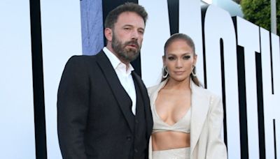 ¡Adiós rumores de separación de Jennifer Lopez! Ben Affleck reaparece luciendo su anillo de casado.