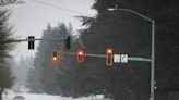 Oregon winter storm live updates: Freezing rain into Sunday, ODOT asks people to stay home