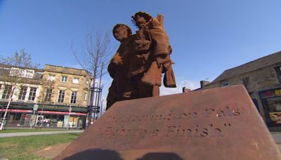 Sculpture honours Accrington Pals soldiers | ITV News