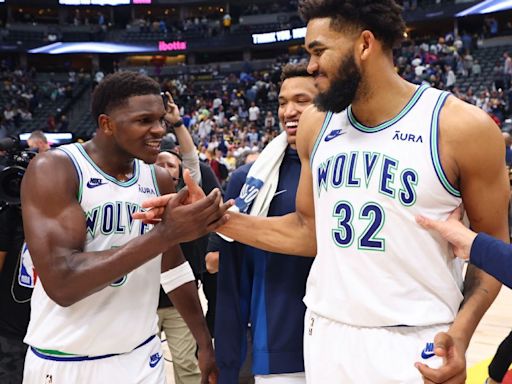 Wolves turn to Edwards in wake of Towns trade