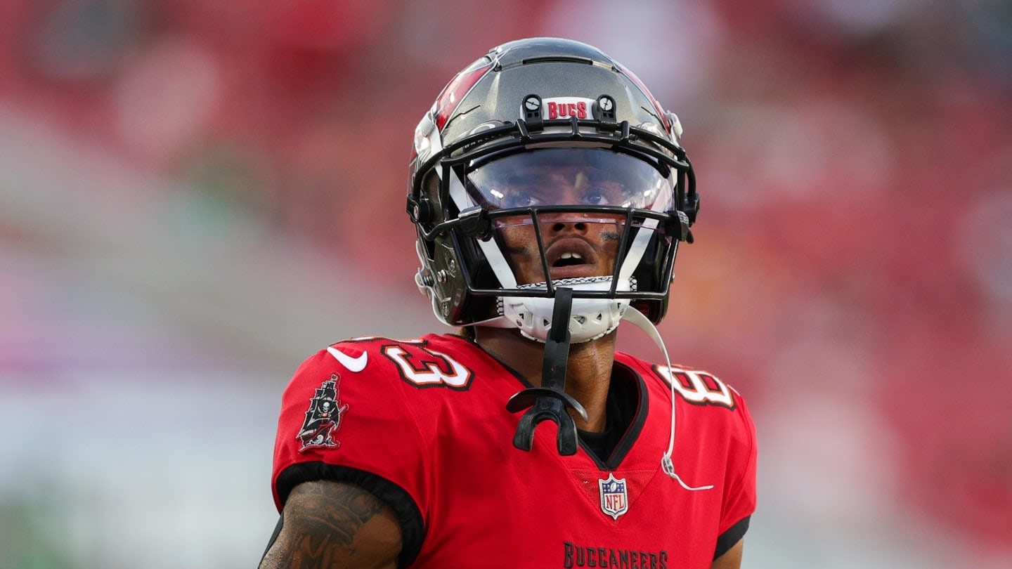 Former Buccaneers WR Deven Thompkins Accused of Domestic Violence