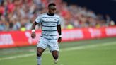 Stunning diving header saves Sporting KC against Chicago Fire
