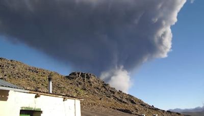 Arequipa: Las cenizas del volcán Ubinas llegan al distrito de San Juan de Tarucani