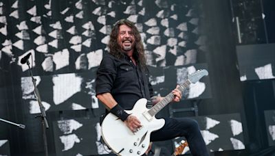 Dave Grohl spotted out and about without wedding ring