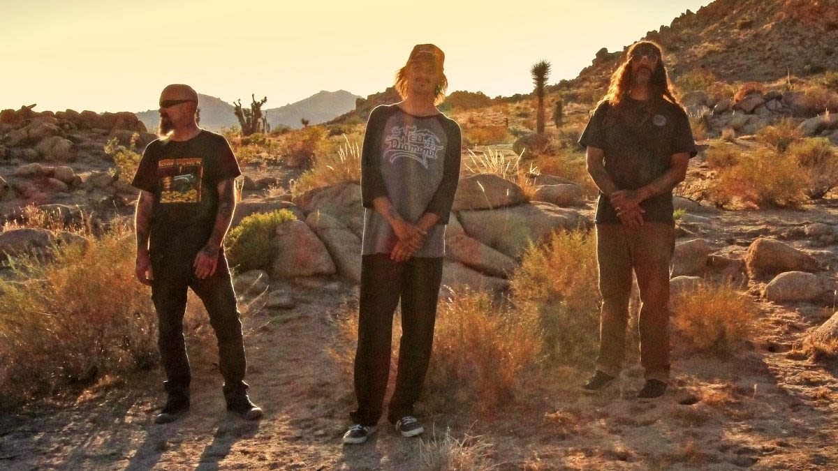 Stöner Announce Live Album, Unleash Cover of Kyuss’ “Green Machine”: Stream