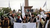 Taliban celebra um ano no poder em Afeganistão mais seguro, mas com pouca esperança