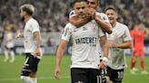 Corinthians goleia Nacional com show de Romero e vence a primeira na Sul-Americana