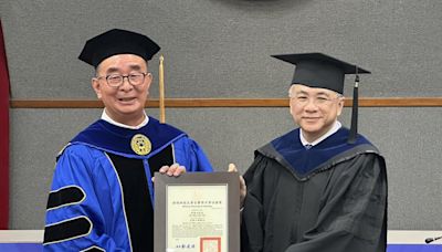 「美好城市的營造人」吳春山 獲朝陽科大頒予名譽博士學位