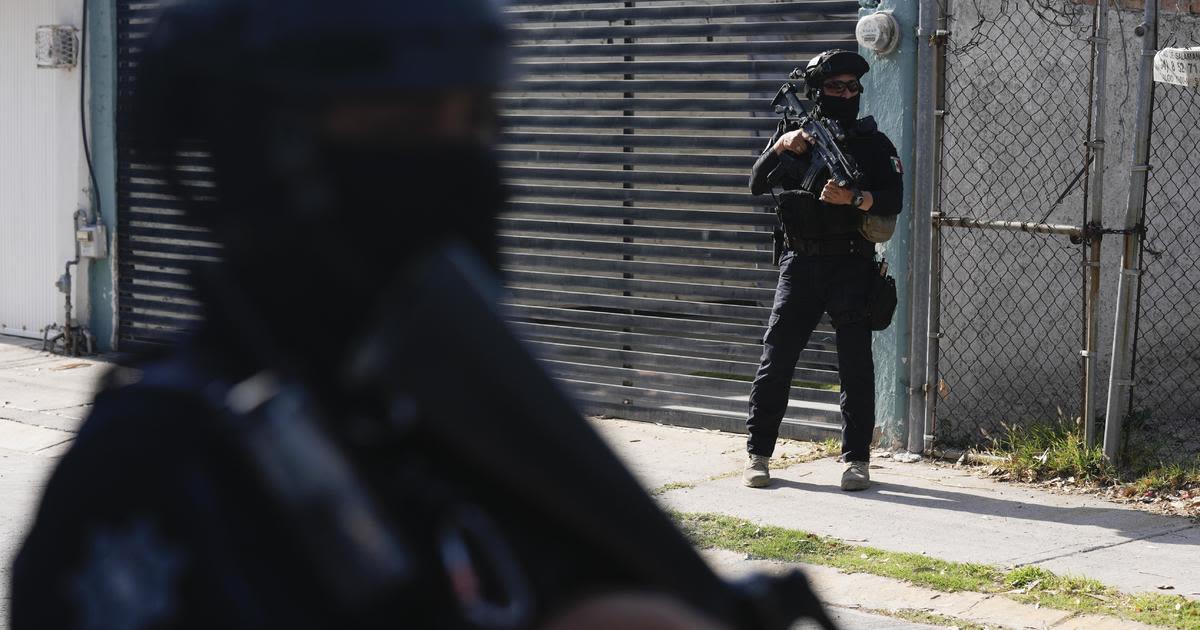 Journalist shot dead, government-assigned bodyguards wounded in Mexican state rocked by cartel violence