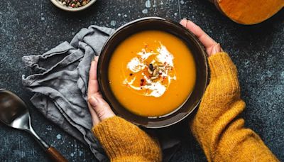 Sopa de calabaza: tres opciones para reversionar un clásico para los días fríos