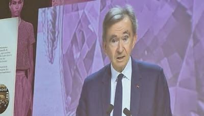 LVMH sottolinea il suo impatto socioeconomico, la famiglia Arnault quasi al competo in CdA