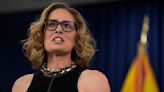 Sinema continues to make her own way in the 2-party system