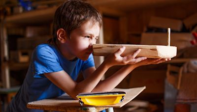 9歲童在祖母車庫開木工店 夢想成頂級木匠