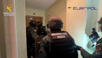 Diez detenidos por robar vehículos en Alemania y matricularlos en España con documentación falsa