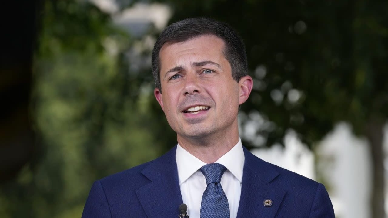 Buttigieg: Trump’s ties to Laura Loomer a ‘reminder’ of his ‘exhausting chaos’