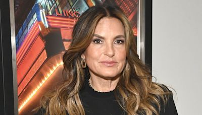 Mariska Hargitay joins famous best friends for very special beach day — see snap